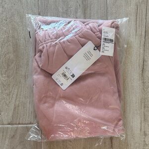 NWT Unopened ALO Yoga Ballet Pink Accolade Sweatpants